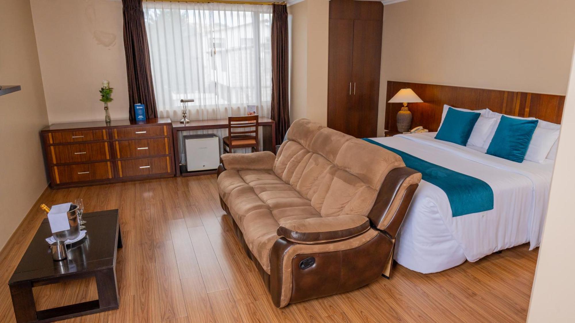 Hotel Fenix